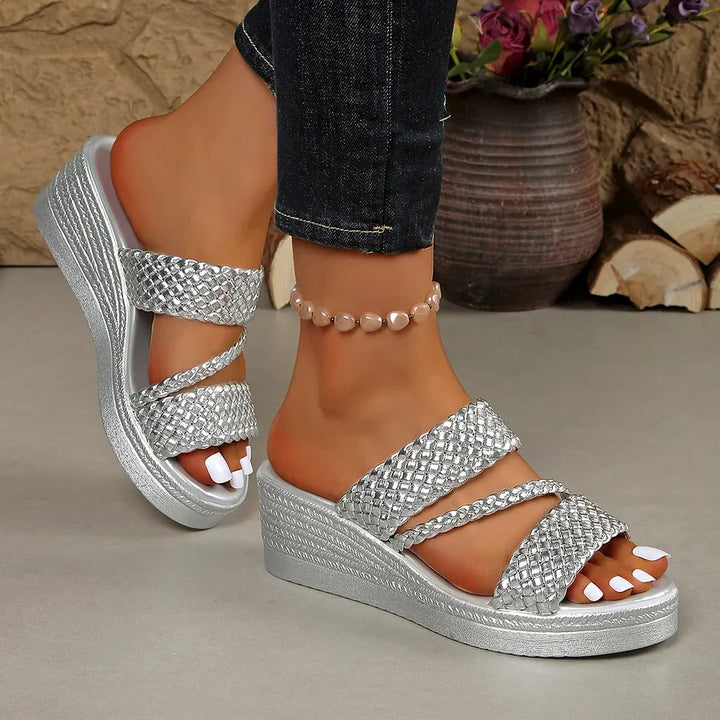 Kalwina - Comfortable Platform Sandal