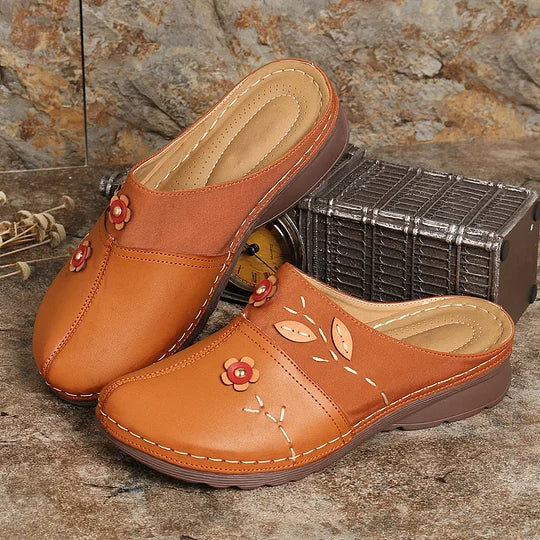 Janeth - Wedge Leather Sandal