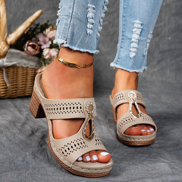Nicoleta - Orthopedic Sandal With Zircon