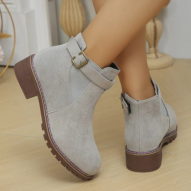 Milea - Ankle Boots With Decorative Buckle