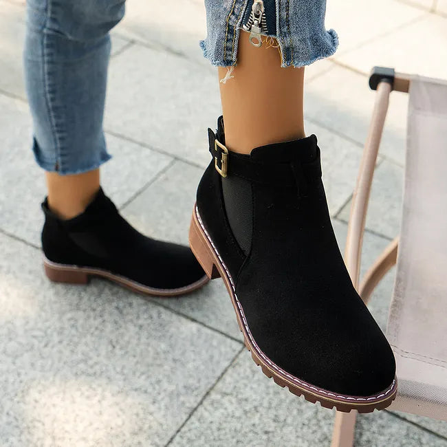 Milea - Ankle Boots With Decorative Buckle
