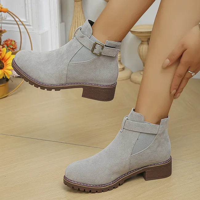 Milea - Ankle Boots With Decorative Buckle
