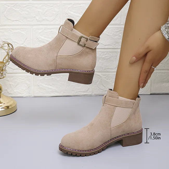 Milea - Ankle Boots With Decorative Buckle