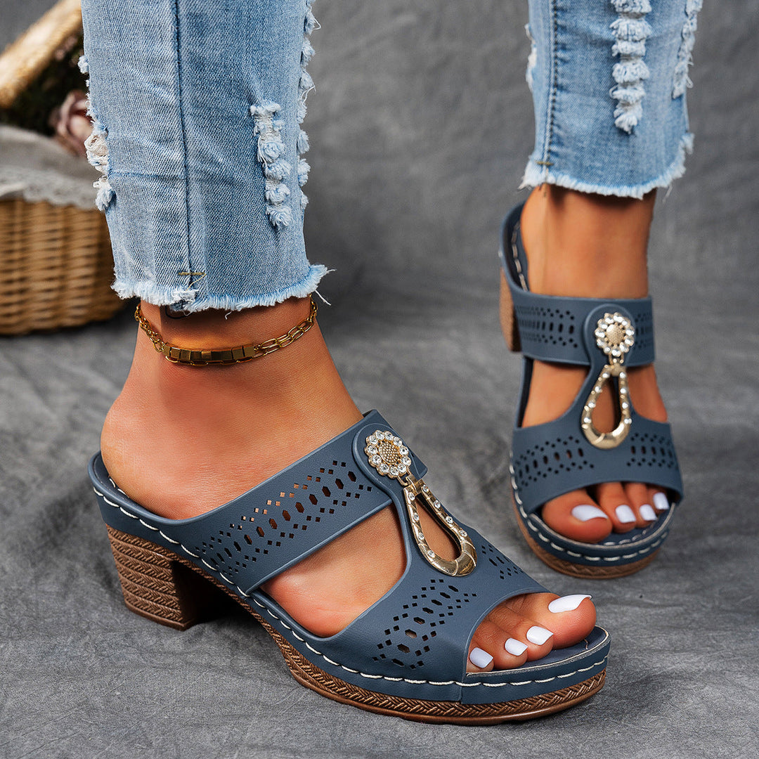 Nicoleta - Orthopedic Sandal With Zircon