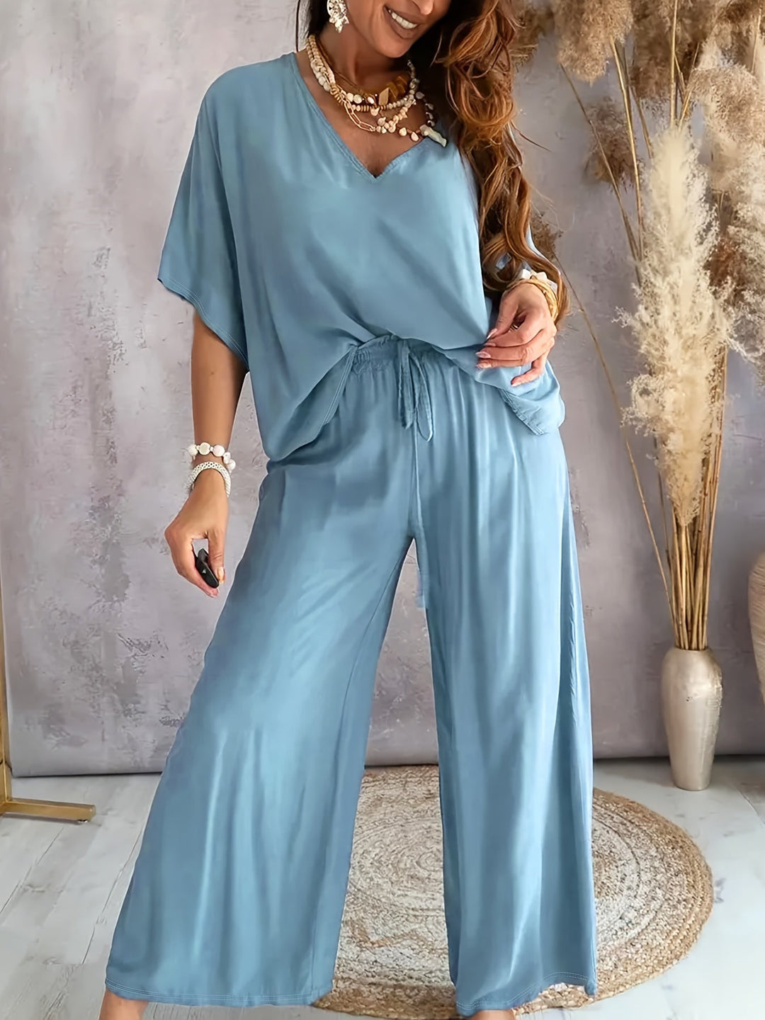 Essime - Chic V-neck Set