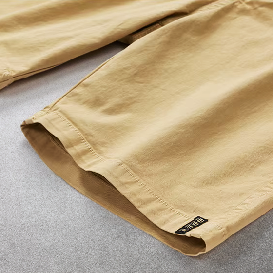 Heinen - Casual Shorts with Adjustable Web Belt