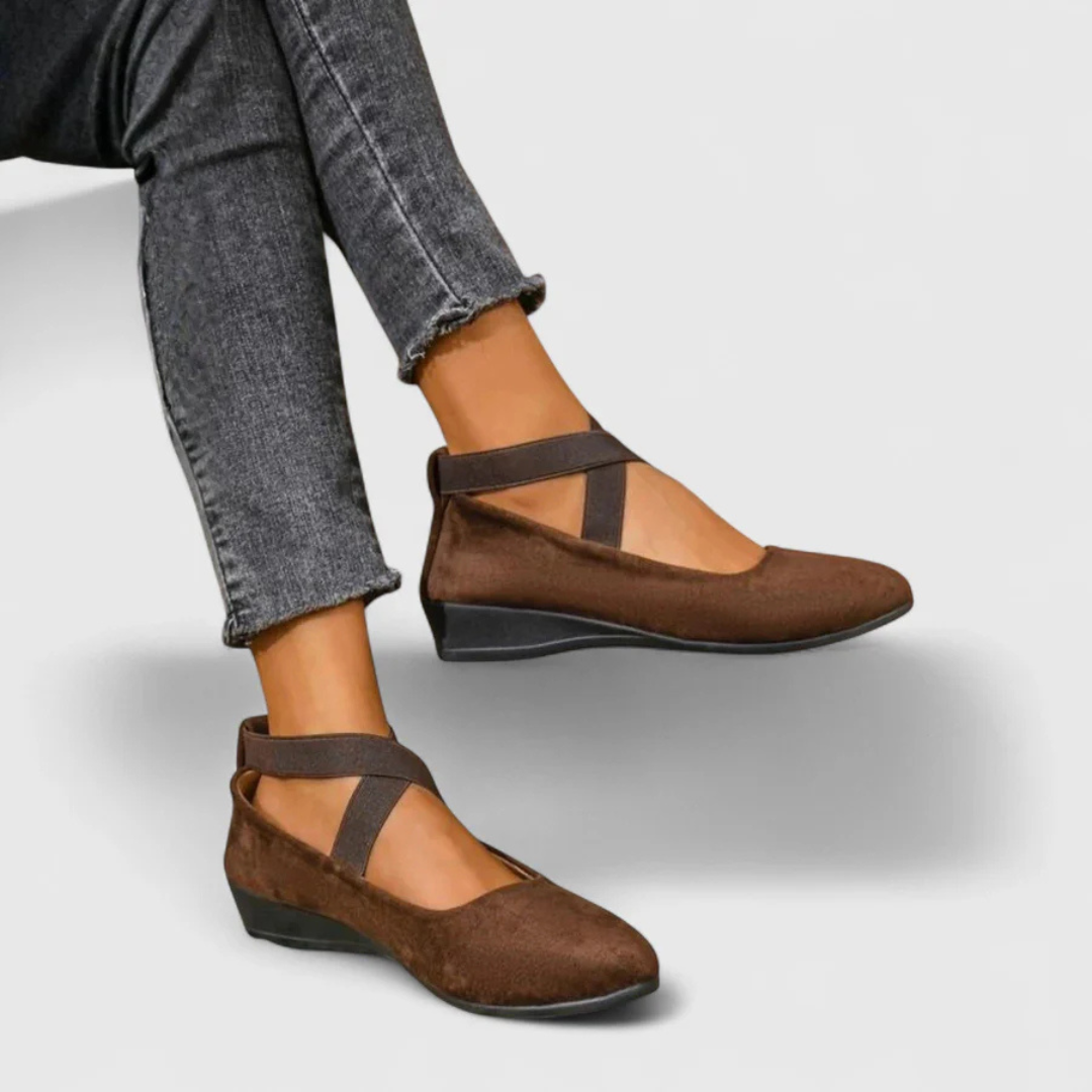 Dalida – Orthopedic Cross-Strap Shoes