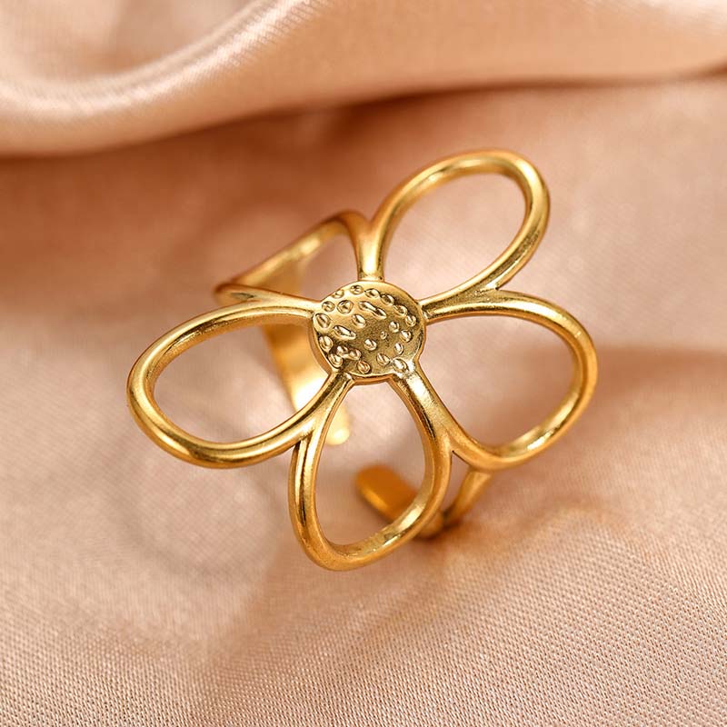 Meloni - Adjustable Daisy Inspired Ring