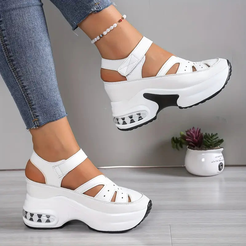 Vinara - Stylish Orthopedic Sandal