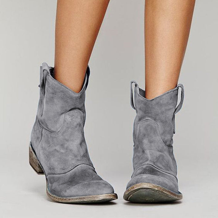 Sugeira - Suede Ankle Boots