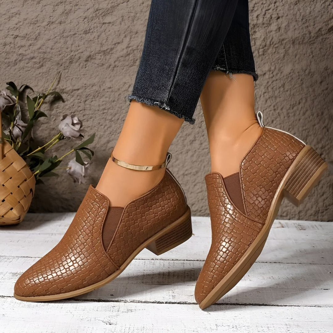 Markia - Comfortable Oxford Shoes