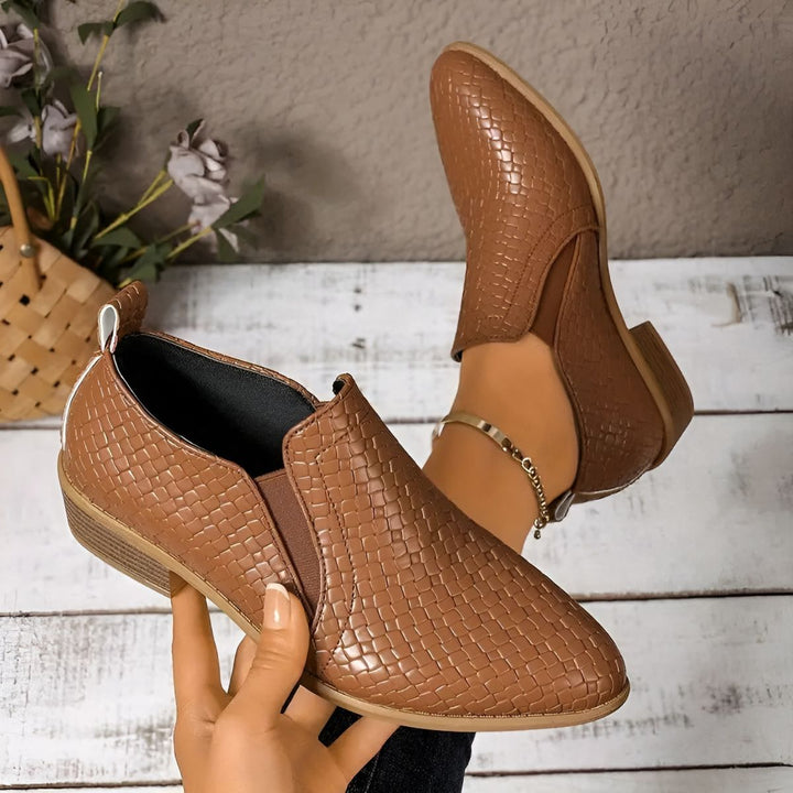 Markia - Comfortable Oxford Shoes
