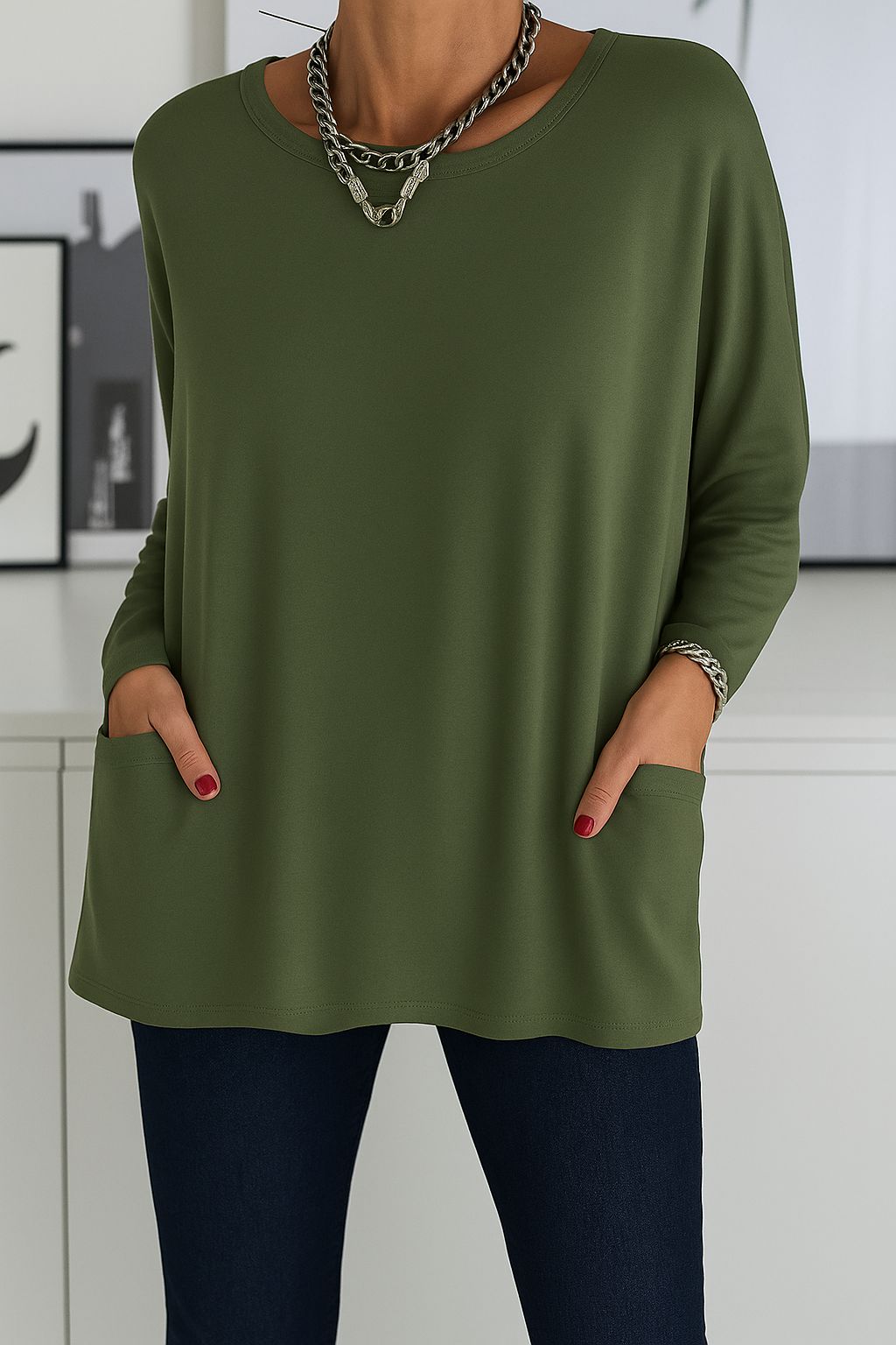 Heliurilda - Oversized Sweater With Round Neck and Pockets