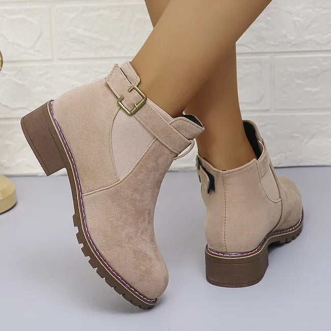 Milea - Ankle Boots With Decorative Buckle