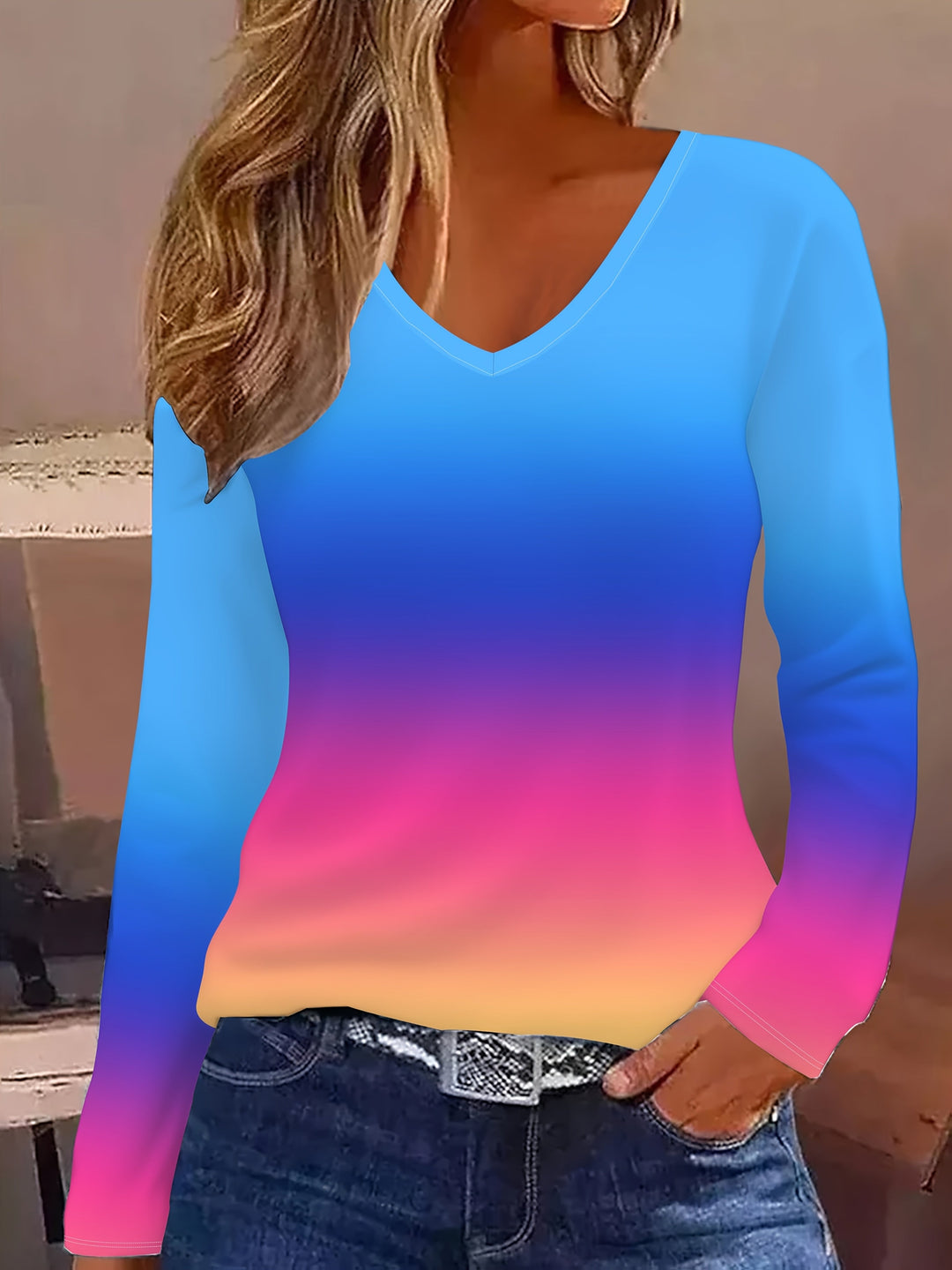 Geneieys  - V-Neck Gradient Color Pattern Long Sleeve T-Shirt