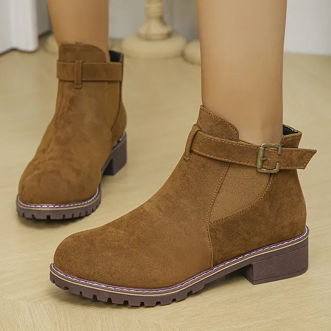 Milea - Ankle Boots With Decorative Buckle