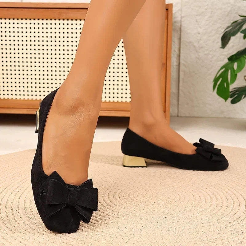 Fiamavetta - Elegant Bow Low Block Heel Pumps