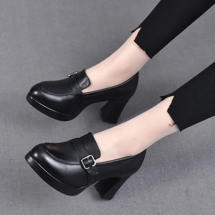 Zabravica - Versatile Leather Heeled Shoes