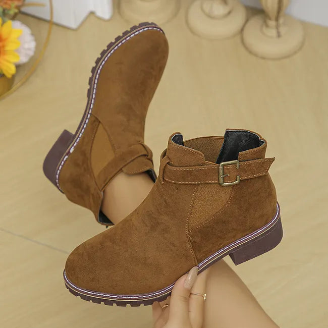 Milea - Ankle Boots With Decorative Buckle